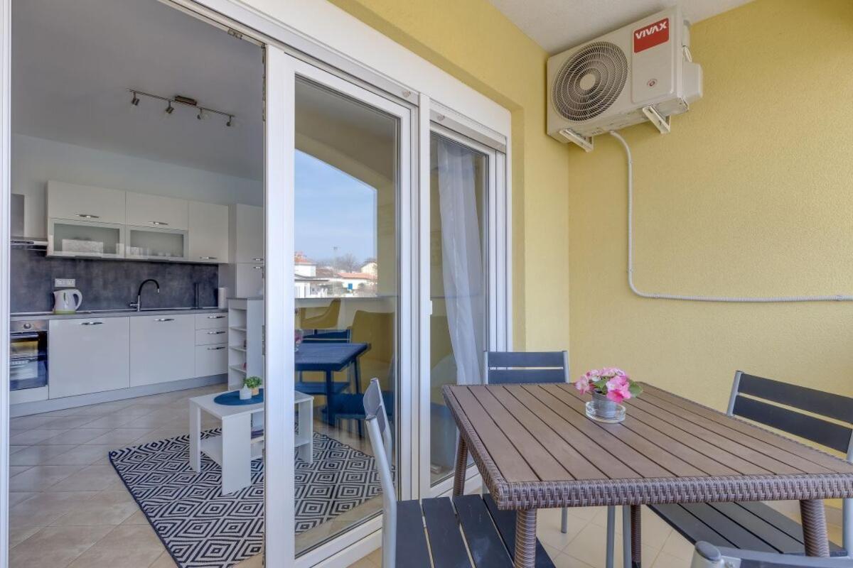 Apartments Rondine 1 카리가도르 외부 사진