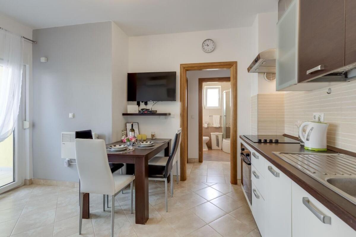 Apartments Rondine 1 카리가도르 외부 사진